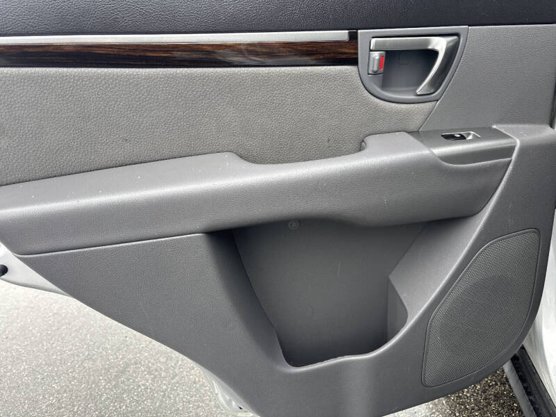 2011 Hyundai Santa Fe SE