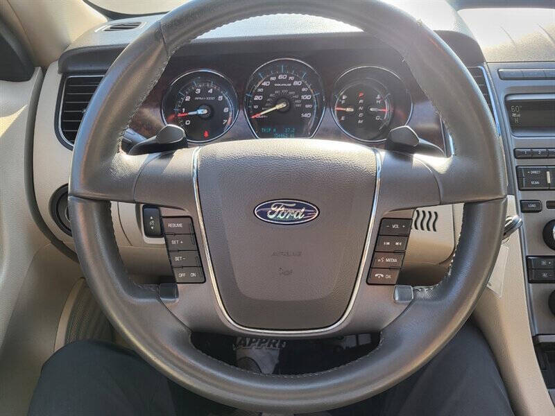 2012 Ford Taurus SEL