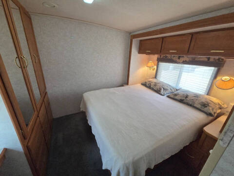 2006 Winnebago Itaska Sunova