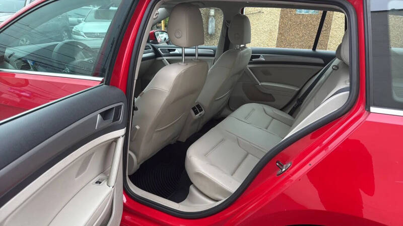 2016 Volkswagen Golf SportWagen TSI Limited Edition