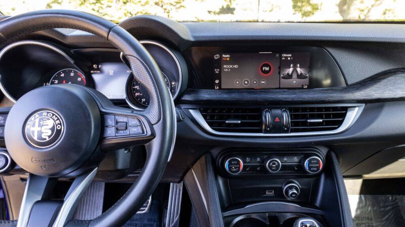 2022 Alfa Romeo Stelvio Sprint