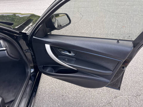 2016 BMW 3 Series 320i