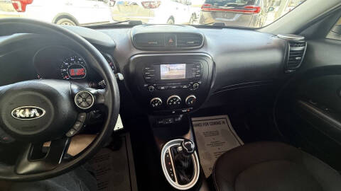2016 Kia Soul +