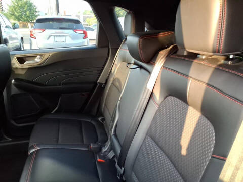 2025 Ford Escape ST-Line Select