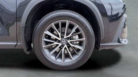 2025 Lexus NX 350h Premium