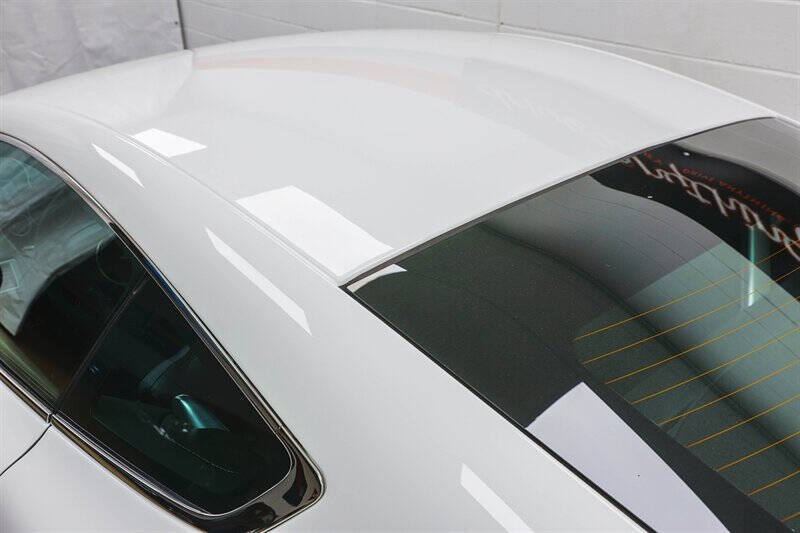 2011 Aston Martin V12 Vantage