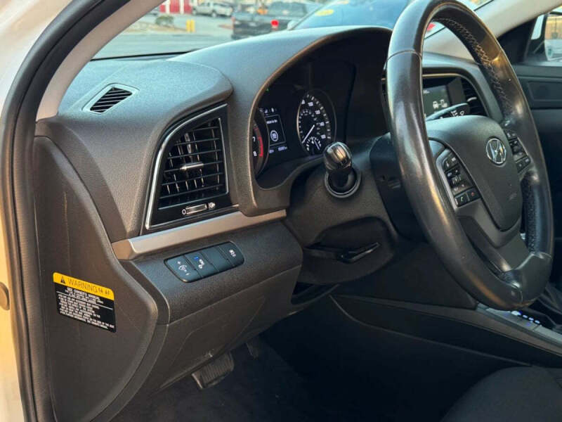 2018 Hyundai Elantra