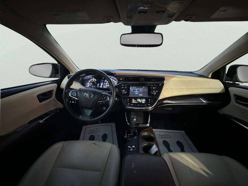 2017 Toyota Avalon XLE