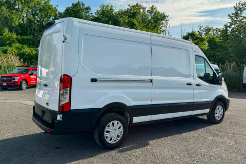 2022 Ford E-Transit 350