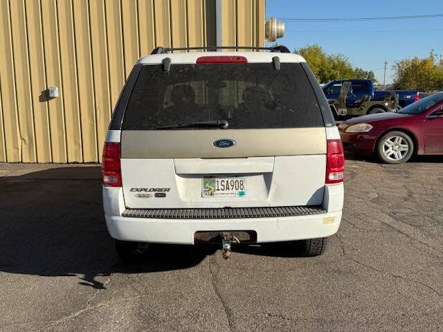 2004 Ford Explorer XLT