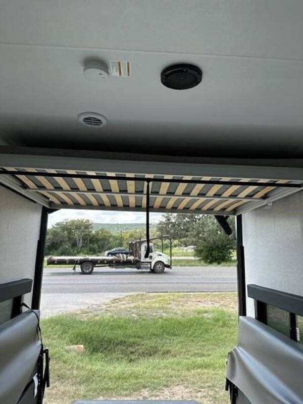 2025 Starcraft RV Autumn Ridge 25 TH