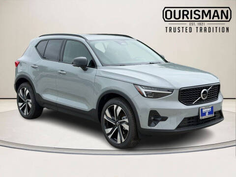 2026 Volvo XC40 B5 Plus