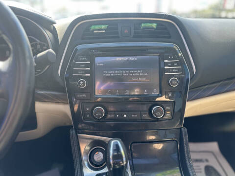 2016 Nissan Maxima Platinum