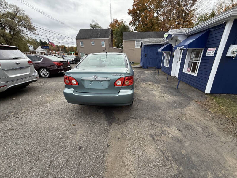 2005 Toyota Corolla LE