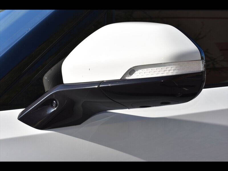 2023 Rivian R1S Adventure