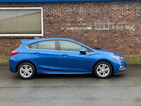 2017 Chevrolet Cruze LT Auto