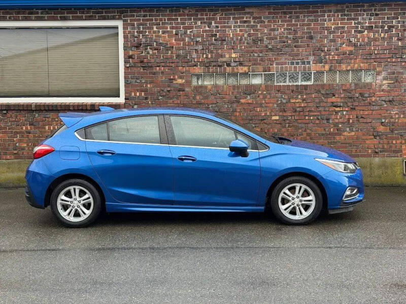 2017 Chevrolet Cruze LT Auto