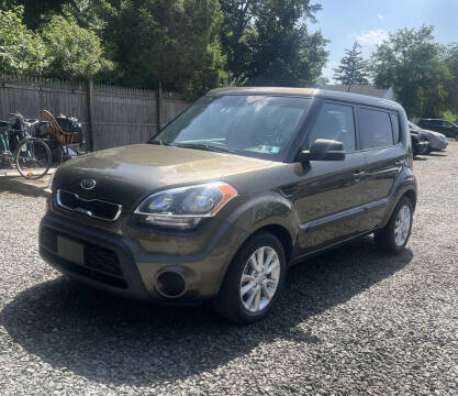 2012 Kia Soul +