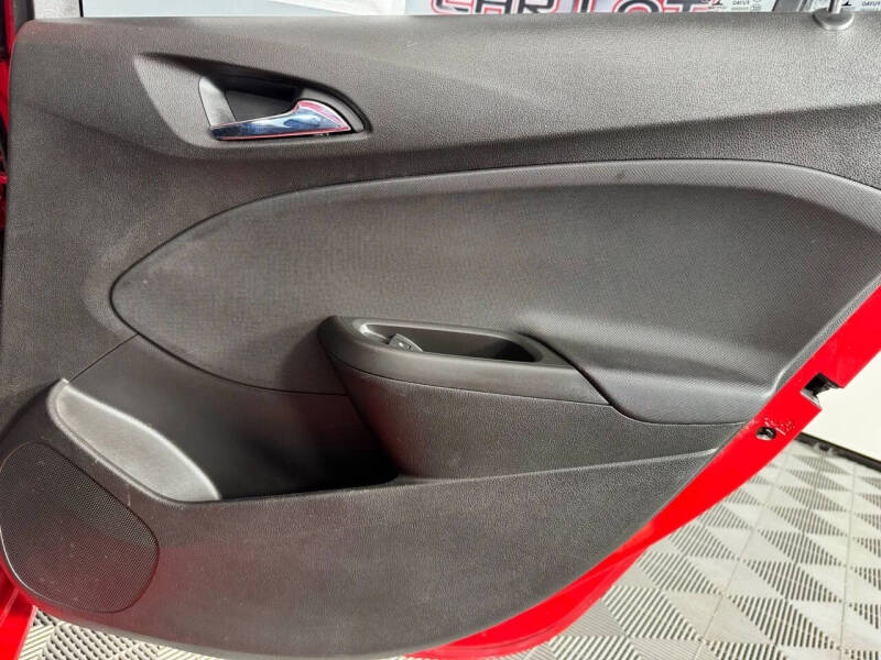 2018 Chevrolet Cruze LS Auto