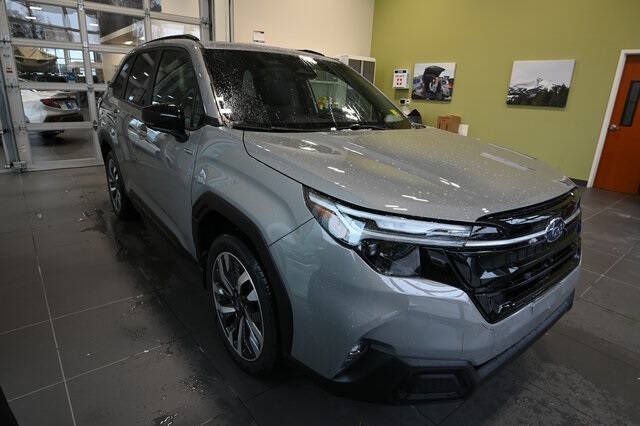 2025 Subaru Forester Touring Hybrid