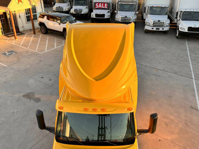 2019 International LT625