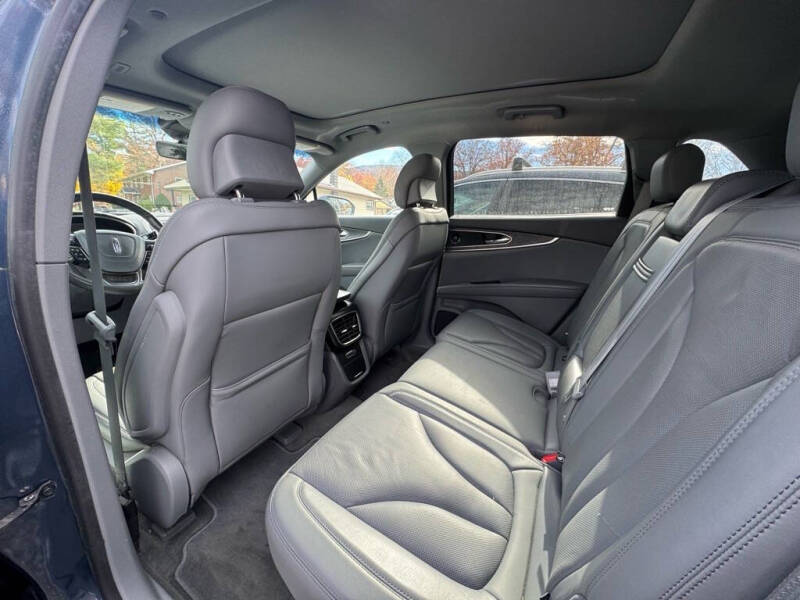 2019 Lincoln Nautilus Reserve