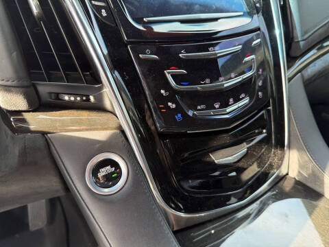 2018 Cadillac Escalade Platinum