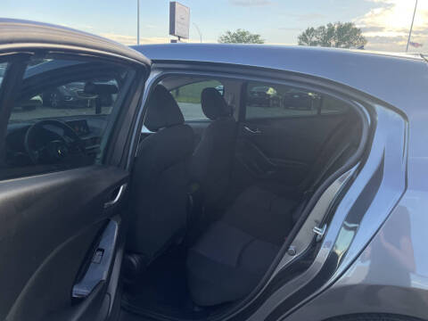 2017 Mazda MAZDA3 Sport