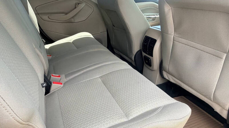 2017 Ford Escape SE