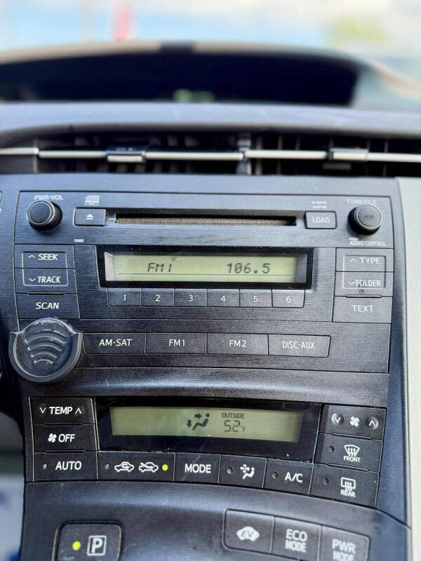 2011 Toyota Prius Three