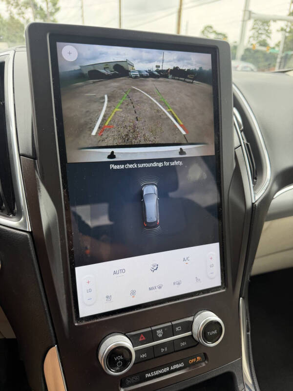 2021 Ford Edge Titanium