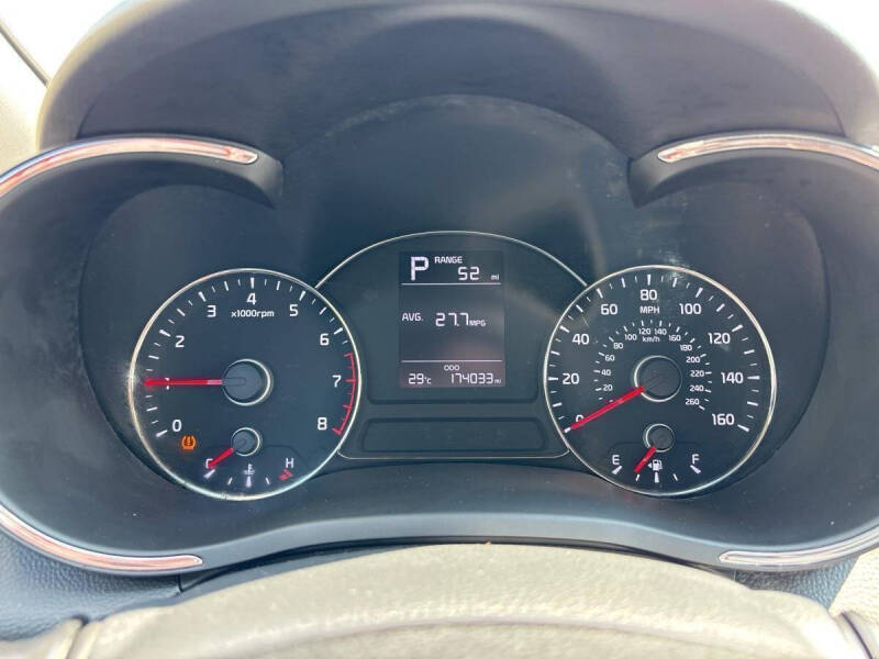 2017 Kia Forte5 LX