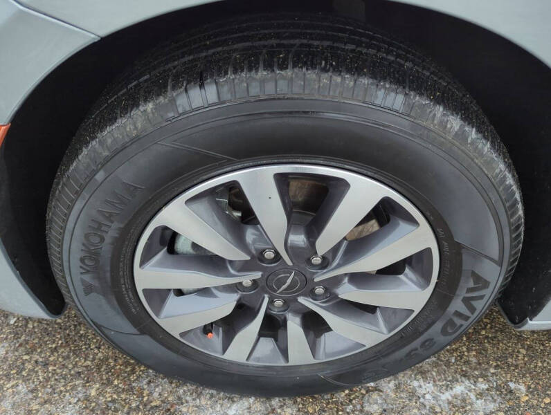 2023 Chrysler Pacifica Plug-In Hybrid Touring L