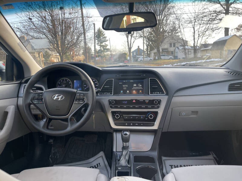 2016 Hyundai Sonata SE