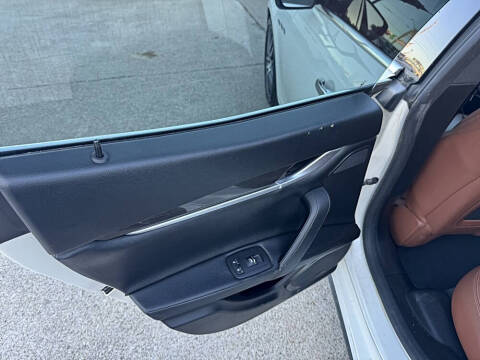 2016 Maserati Ghibli