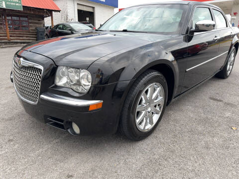 2010 Chrysler 300 for sale at tazewellauto.com in Tazewell TN