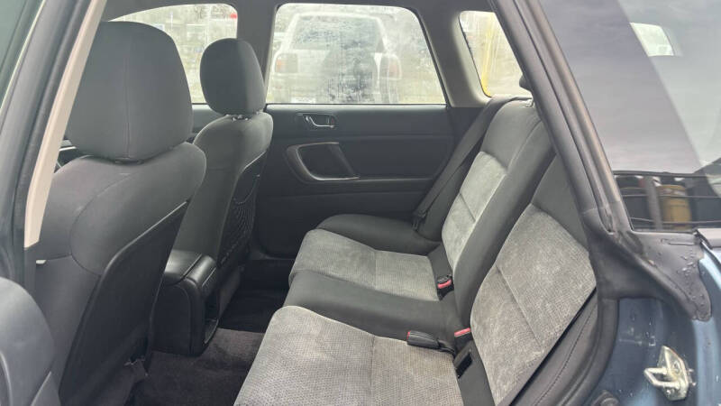 2005 Subaru Outback 2.5i