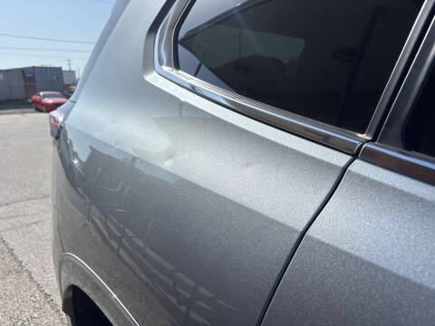 2025 GMC Acadia Denali