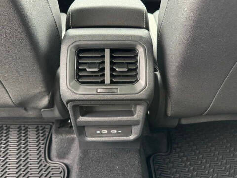 2026 Volkswagen Taos SEL 4Motion