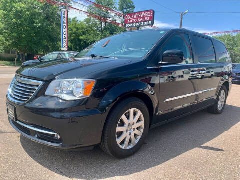 2016 Chrysler Town and Country for sale at Dealswithwheels in Inver Grove Heights MN