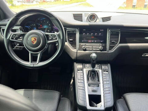 2018 Porsche Macan