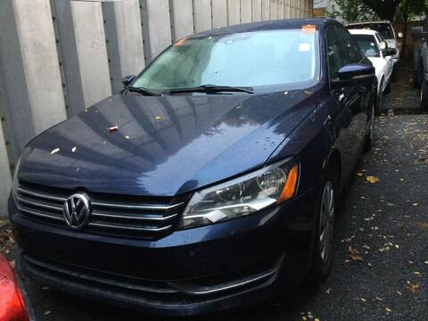 2013 Volkswagen Passat for sale at Drive Deleon in Yonkers NY
