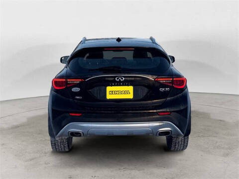 2018 Infiniti QX30 Premium