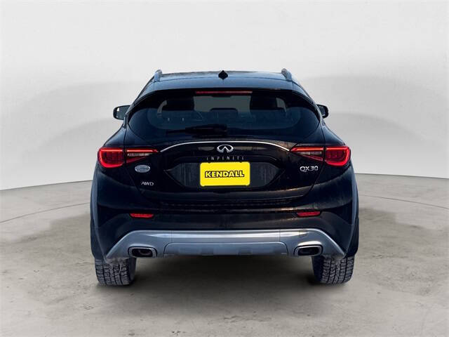 2018 Infiniti QX30 Premium