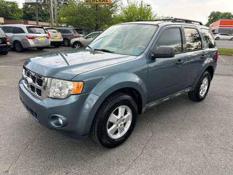 2012 Ford Escape for sale at Diana Rico LLC in Dalton GA