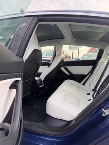 2019 Tesla Model 3 Standard Range Plus