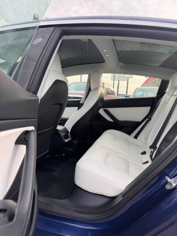 2019 Tesla Model 3 Standard Range Plus