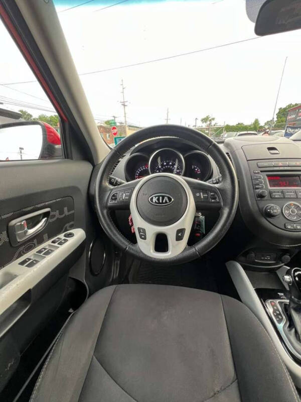 2012 Kia Soul +