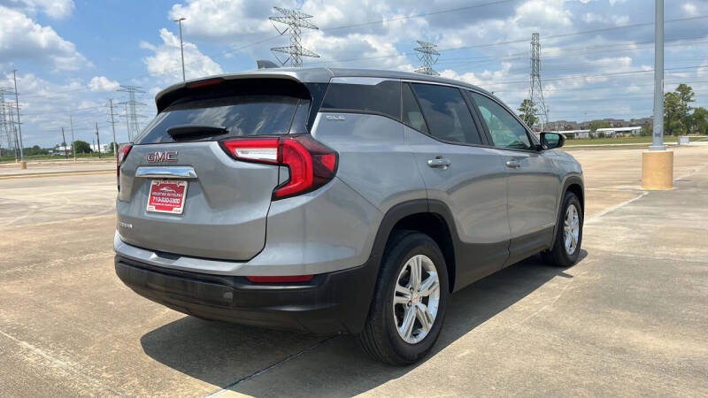 2024 GMC Terrain SLE