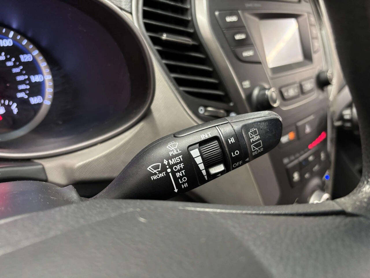 HyundaiSanta Fe Sport40